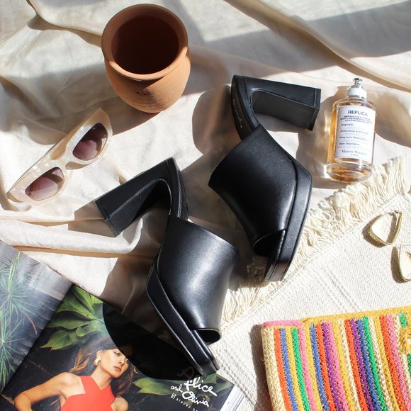 🆕️The Alewya// Black vegan leather block heel platform mule - Picture 4 of 10